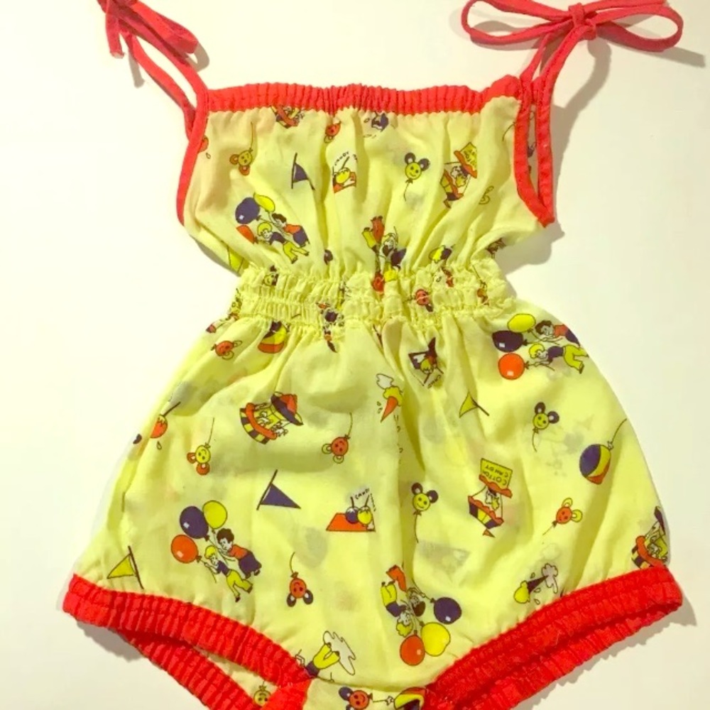 🎈Vintage Carnival Theme Romper🎈